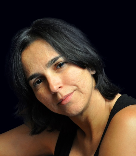 Retrato Luciana Lara, Foto Marconi Valadares. Arquivo Pessoal. - Luciana-Lara-foto